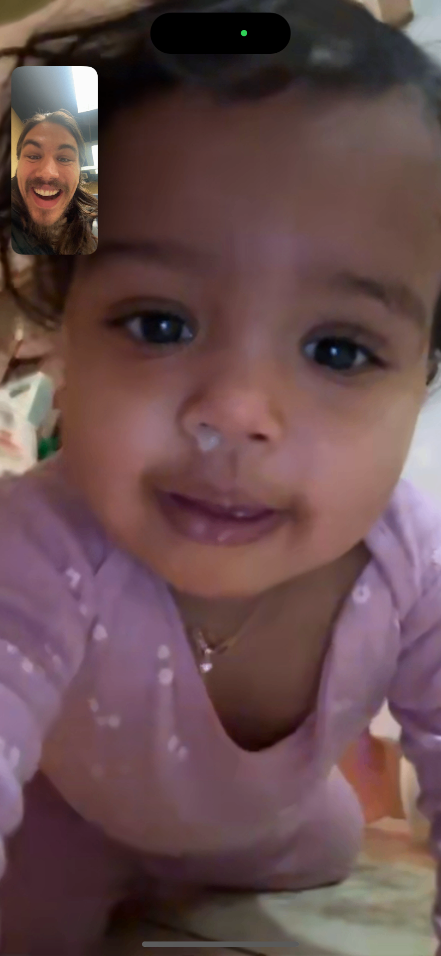 Petits yeux curieux